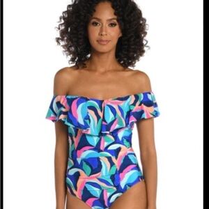 La Blanca Painted off the shoulder ruffle swimsuit. Size 4 & 6